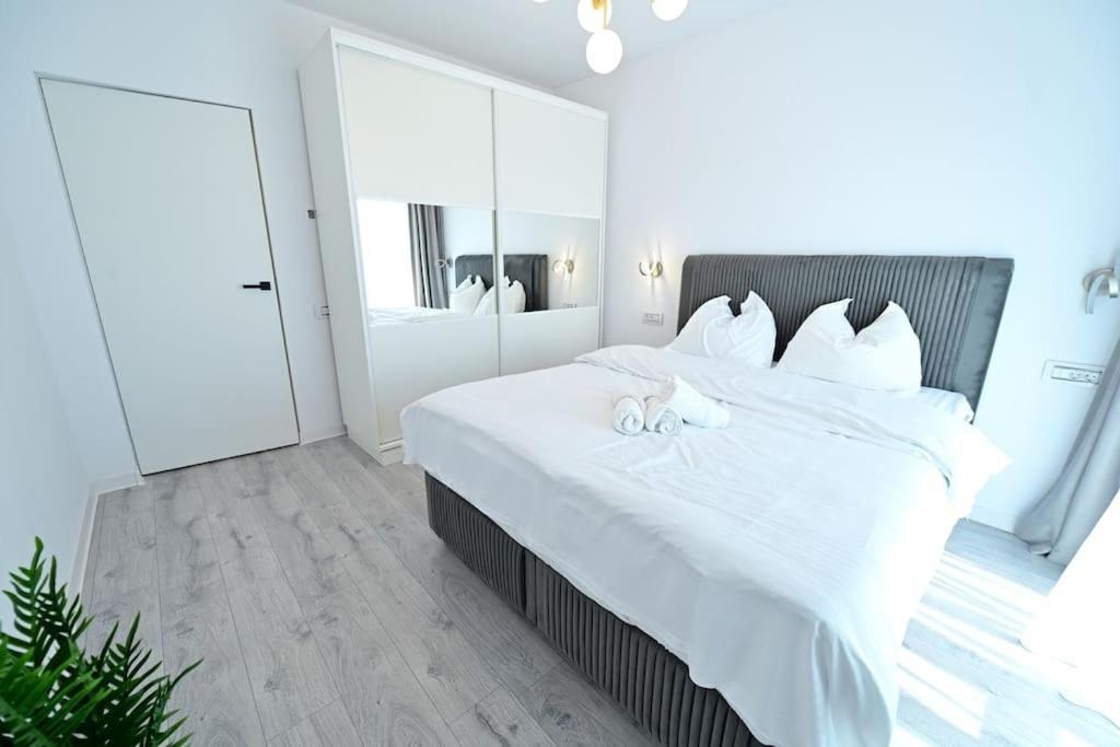 Flh - The Lake Home - Apt 33 Сибиу Экстерьер фото
